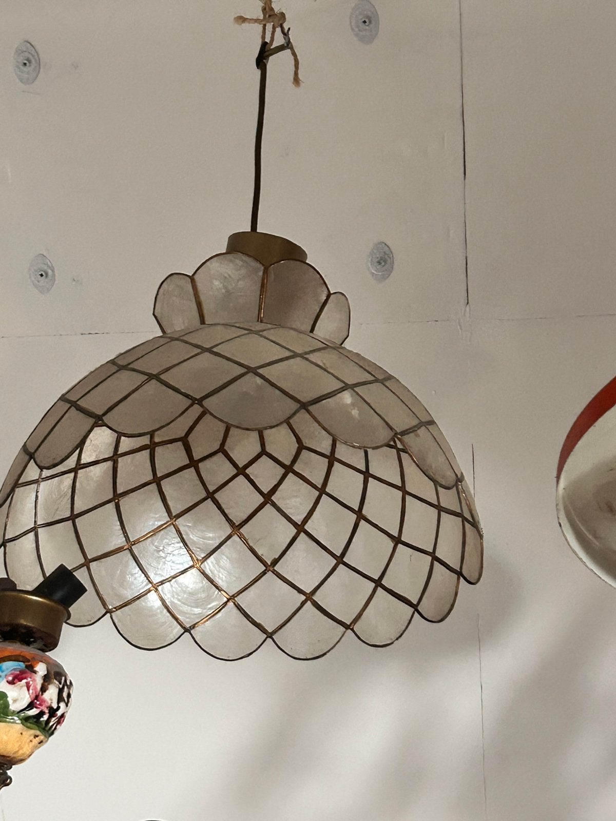 Vintage schelpkroonluchter — decoratief stuk, Ophalen