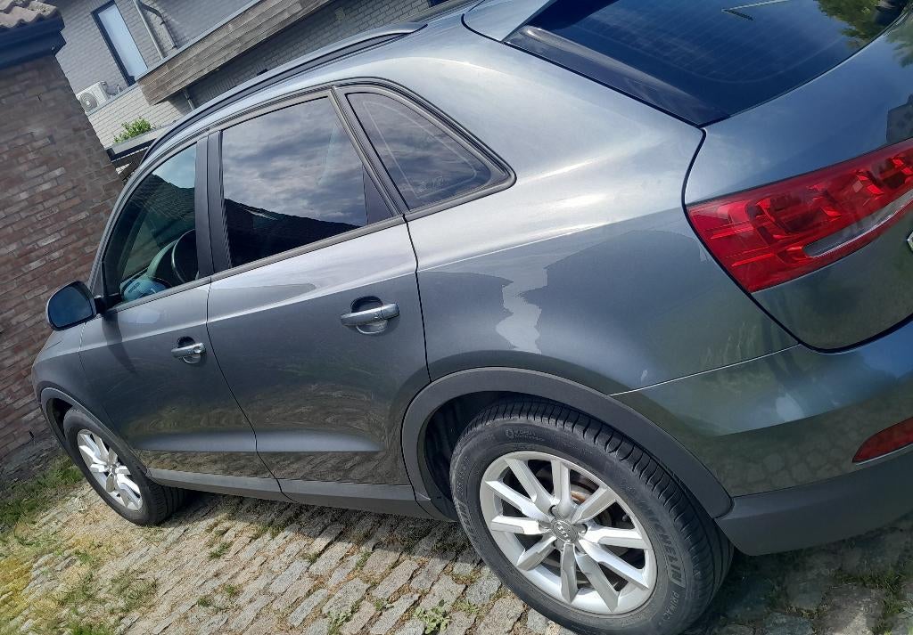 Audi Q3 benzine 1.4.  Met keuring. Met trekhaak, Autos, Audi, Argent ou Gris, Achat, Boîte manuelle, 5 portes