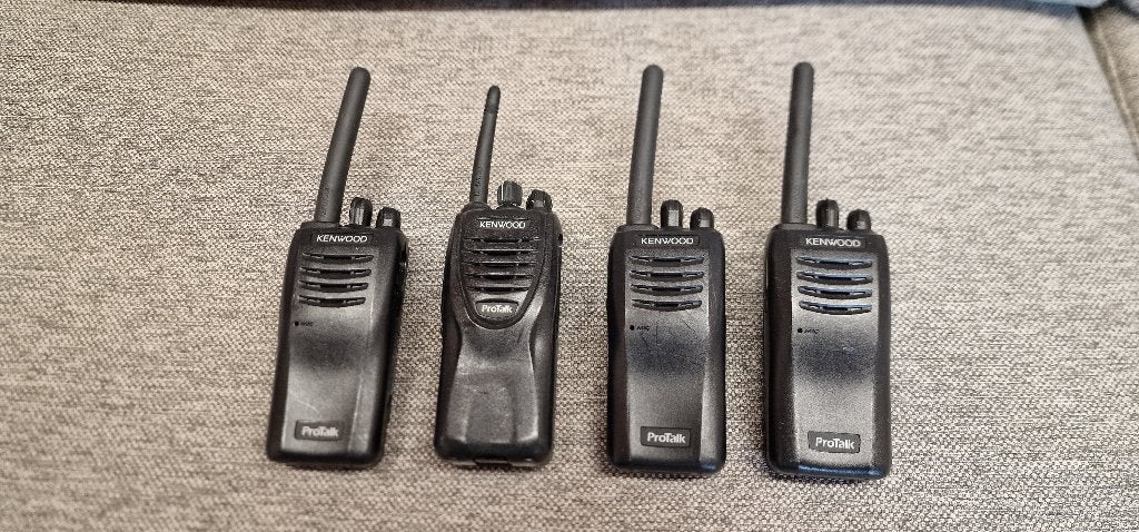 KENWOOD ProTalk, Télécoms, Talkie-walkie ou Walkie-talkie, Enlèvement ou Envoi, Moins de 2 km, Avec clip de ceinture