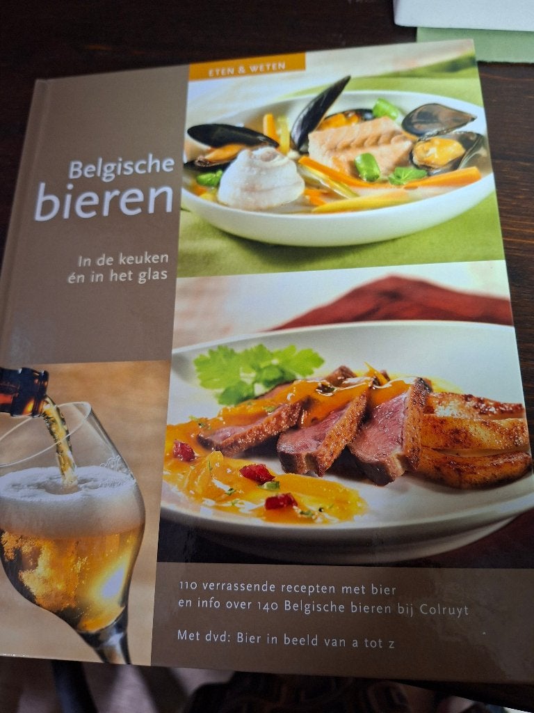 Belgische bieren in keuken en in het glas (boek+DVD), Boeken, Ophalen of Verzenden, Zo goed als nieuw, Gezondheid en Conditie