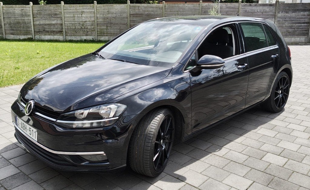 Golf 7 R-line essence, Autos, Achat, Boîte manuelle, Entretenue par le concessionnaire, Noir