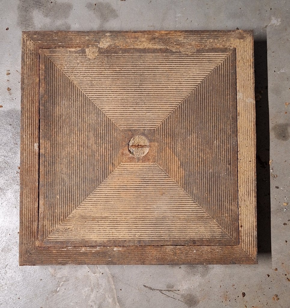 Taque en fonte 60x60 cm double fond, 80 mm ou plus, Enlèvement, Autres matériaux, Moins de 2 mètres