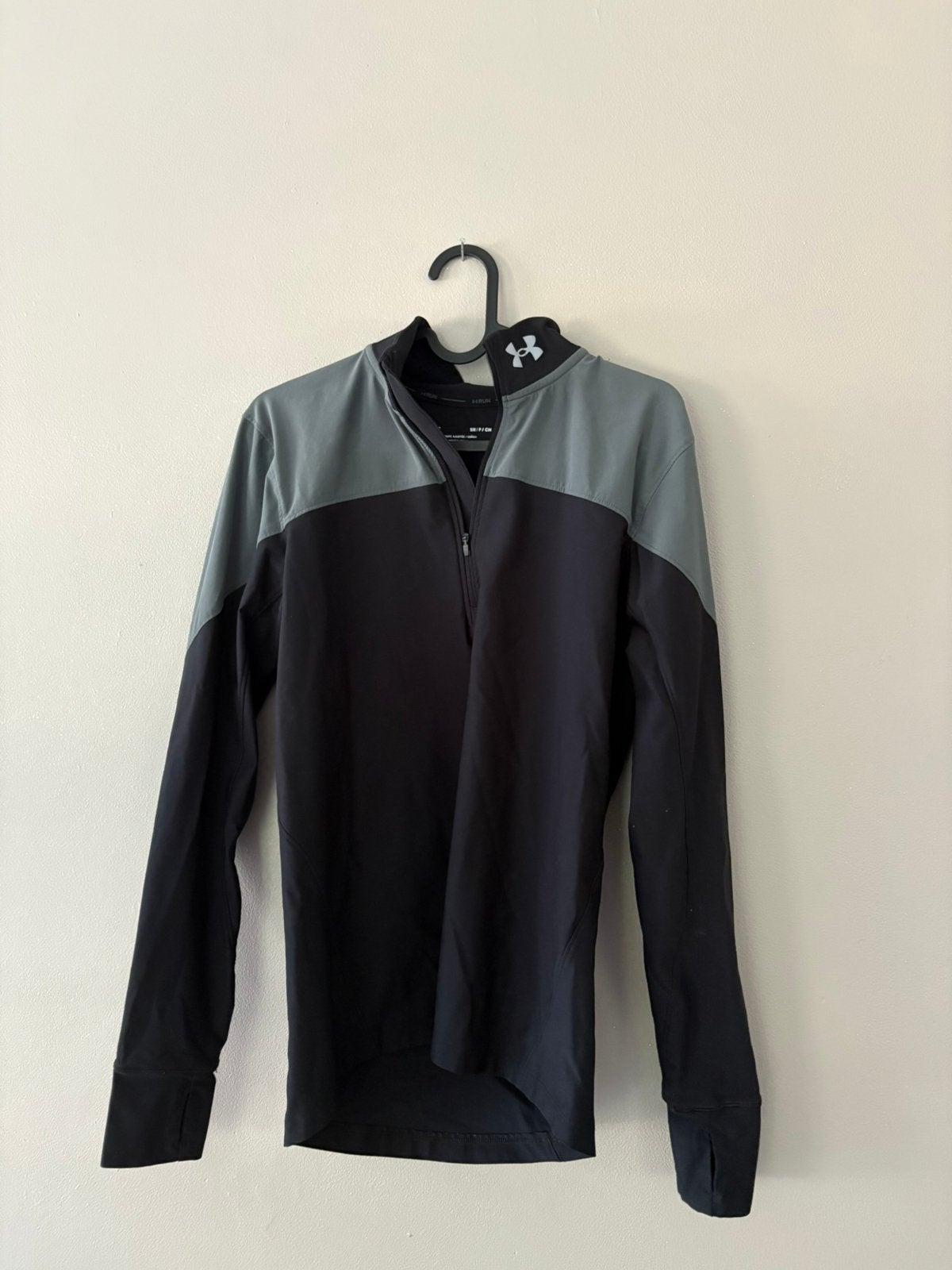 Under Armour vest s/m, Kleding | Heren, Sportkleding, Ophalen of Verzenden, Zo goed als nieuw