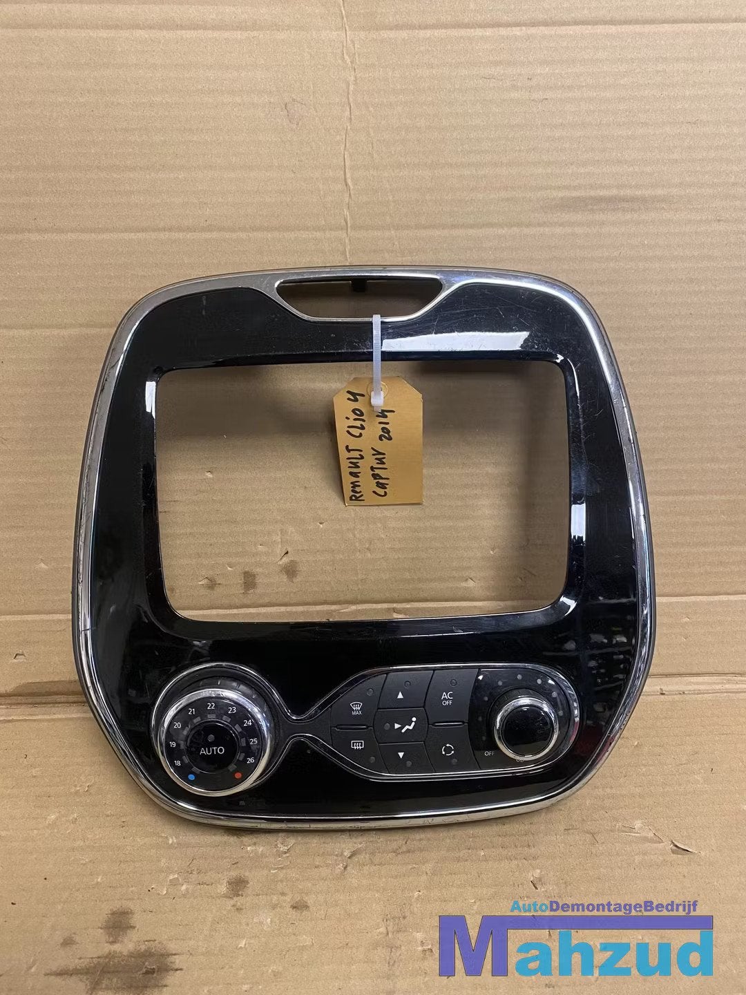 RENAULT CLIO 4 Kachel paneel radio frame middenconsole zwart, Renault Group, Contact.group@renault.com, Renault, Utilisé