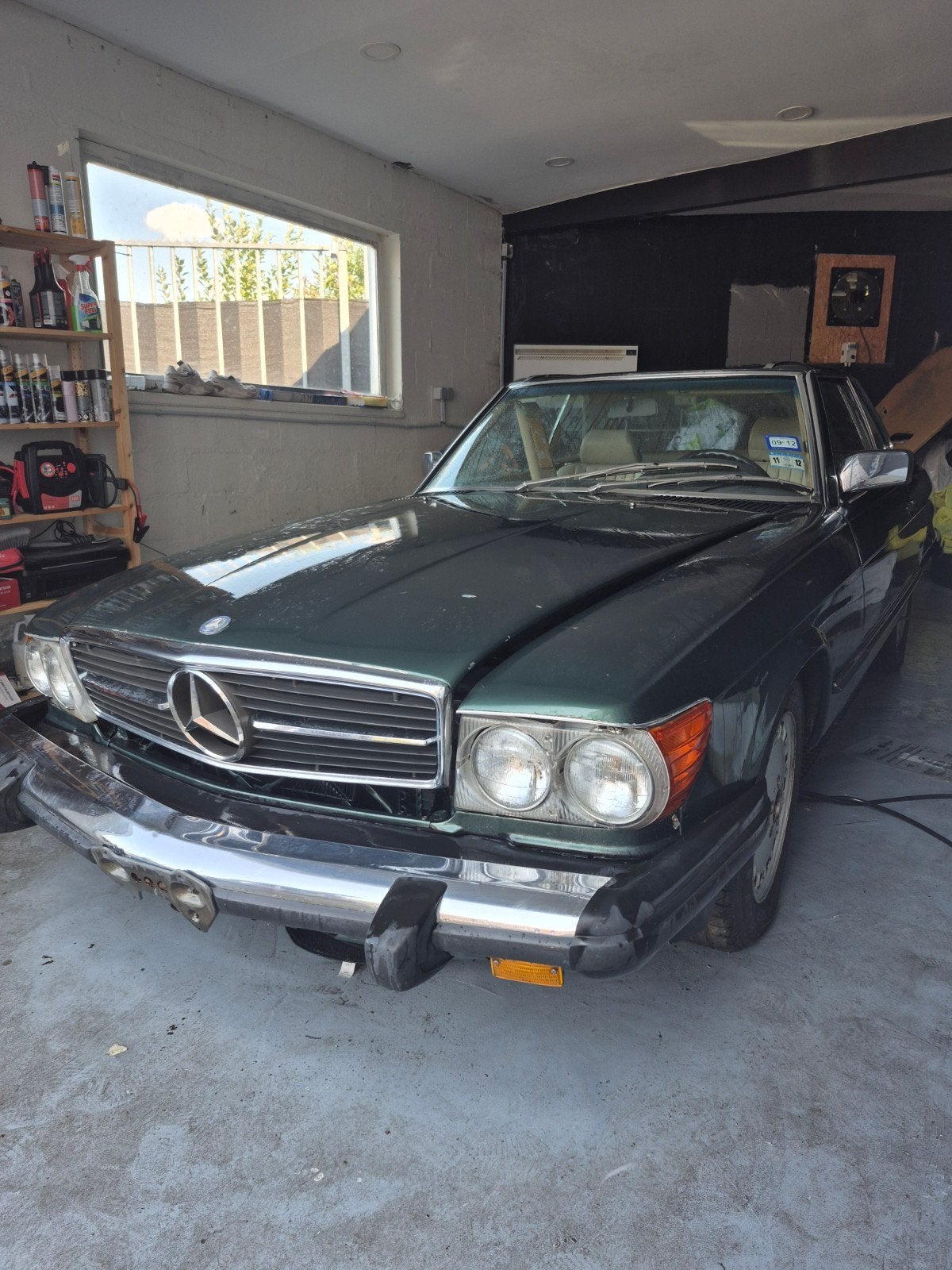 Mercedes Benz SL 560 anne 1989 oldtimer essence automatique, Auto's, Mercedes-Benz, Automaat, Cabriolet, Bedrijf, SL