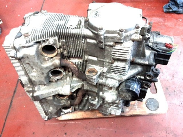 GSX750F 1998 - 2005 Suzuki Motorblok D1-56284