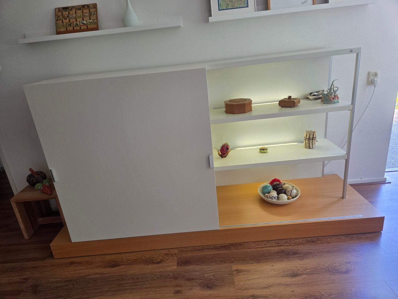 tv meubel, Enlèvement