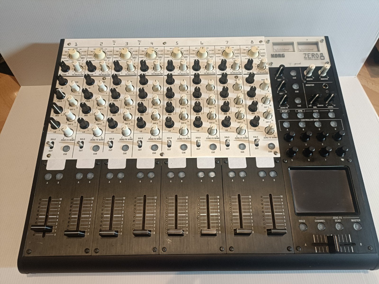 Korg Zero8 audiomixer/midicontroller, Muziek en Instrumenten, Ophalen, Gebruikt, 5 tot 10 kanalen, Microfooningang