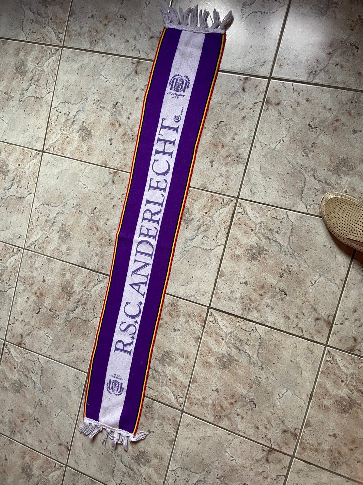 Anderlecht muts e sjaal, Ophalen of Verzenden, Zo goed als nieuw