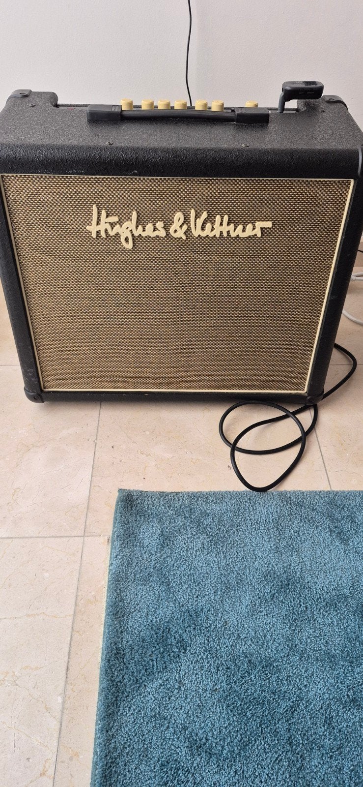 20e anniversaire du tube Hughes & Kettner Edition, Enlèvement