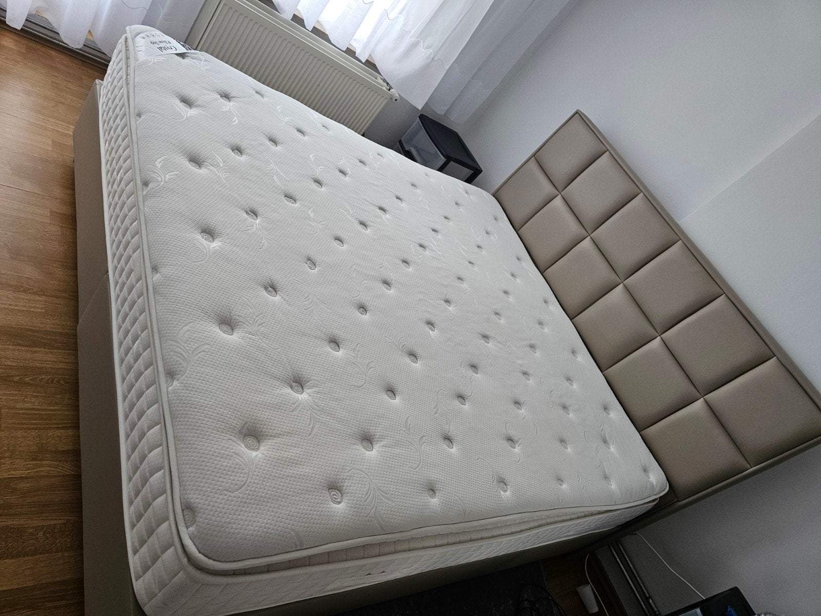 Boxspring, Huis en Inrichting, Slaapkamer | Boxsprings, Ophalen, Tweepersoons, Zo goed als nieuw, 180 cm