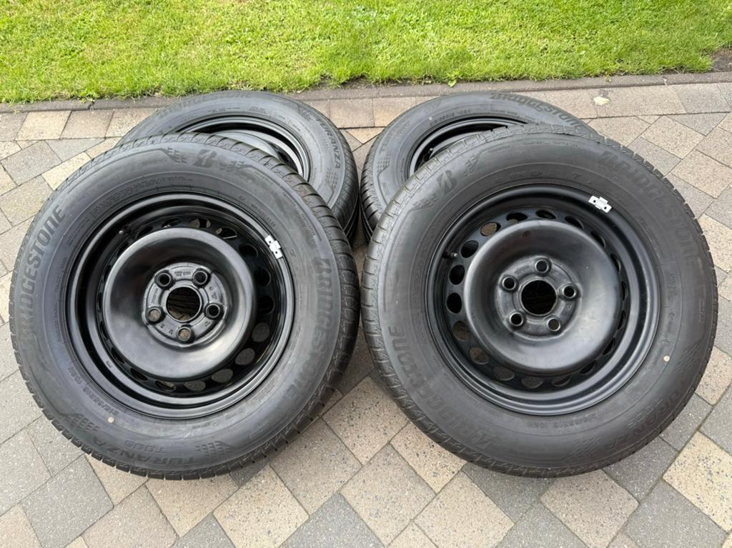 DEMO VW MULTIVAN T7 ZOMERSET 215/65/R16 BRIDGESTONE, Auto-onderdelen, Ophalen, 215 mm, 16 inch, Banden en Velgen