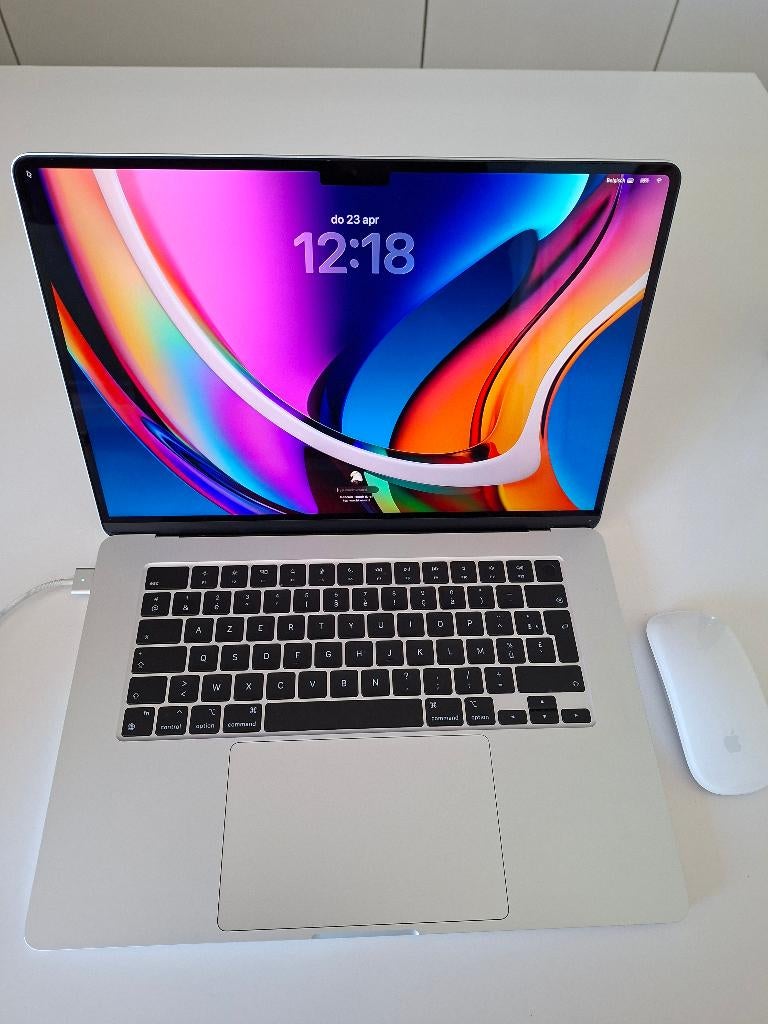 Apple Macbook Air 15", M2, 2023, 8 GB, 512 GB, Comme neuf, 4 Ghz ou plus