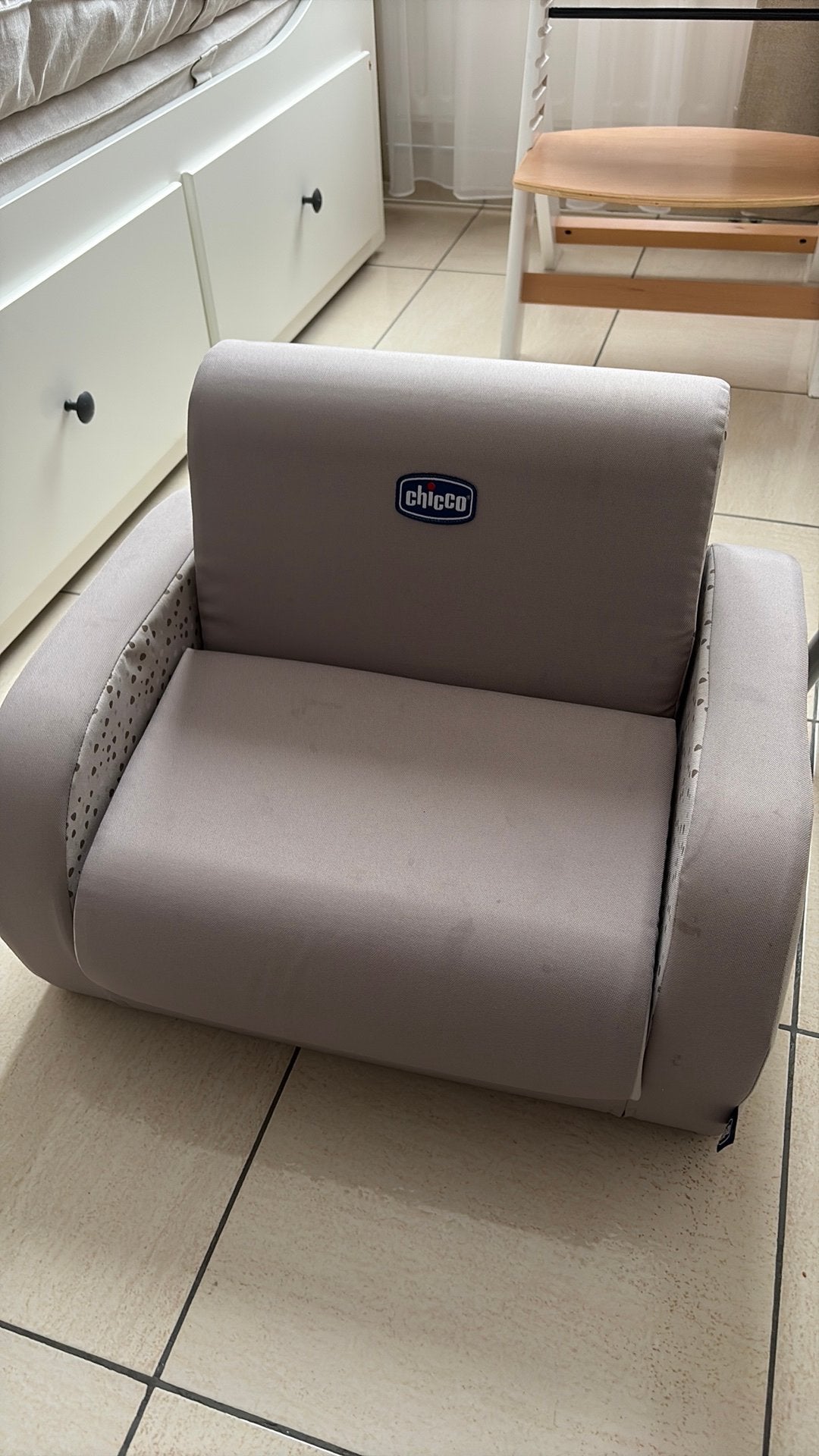 Petit fauteuil chicco, Enfants & Bébés, Enlèvement, Comme neuf