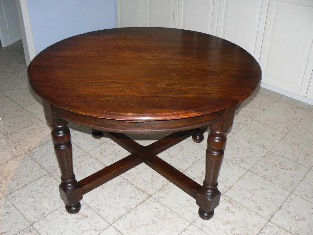 mooie ronde/ovale tafel copie antiek, Ophalen, Zo goed als nieuw, Vijf personen of meer, Copie antiek in franse eik