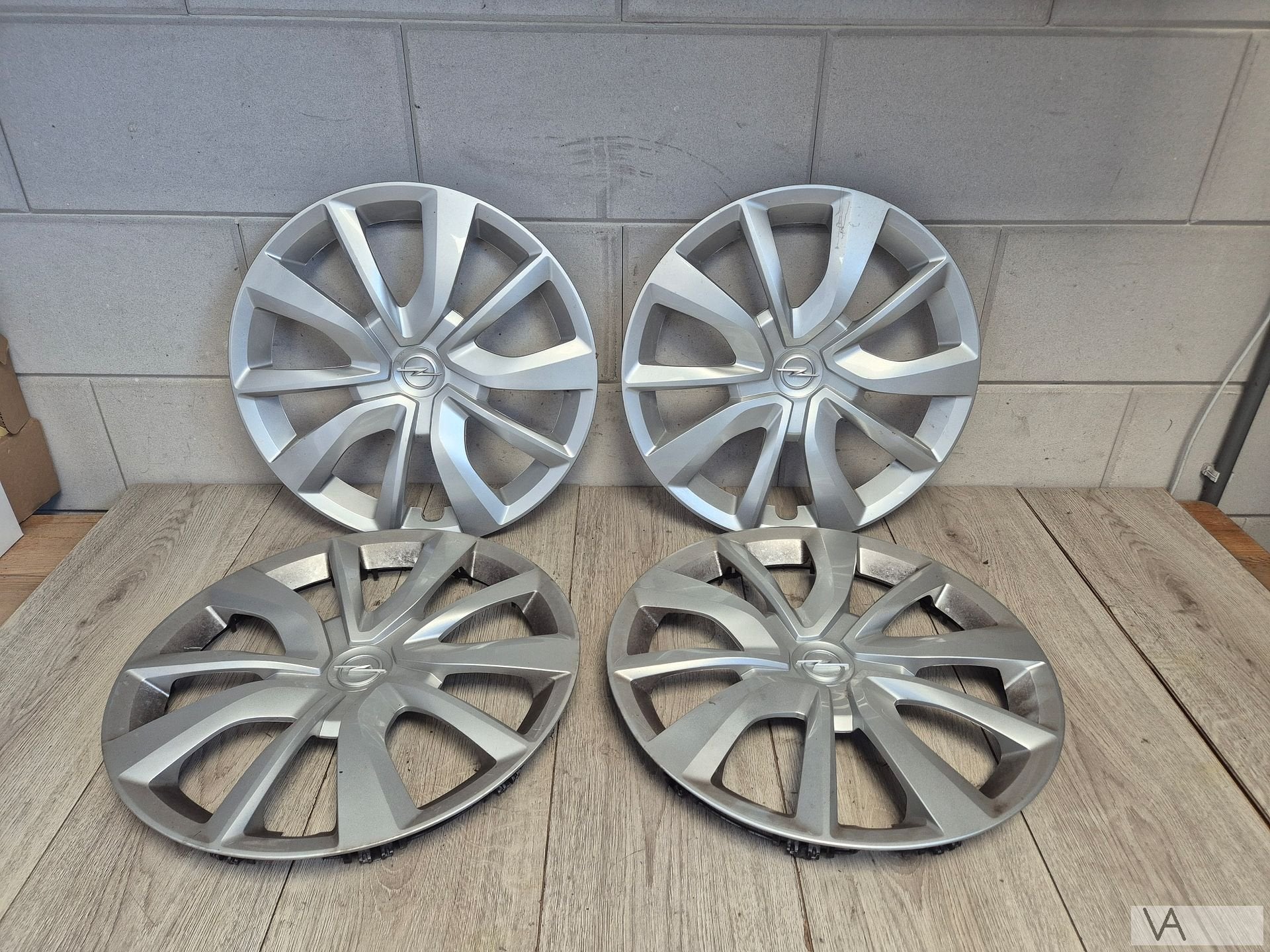 Wieldop set van 4 van Opel Corsa F 2019 - 2025 15 inch €60, Gebruikt, -, -, Ophalen of Verzenden