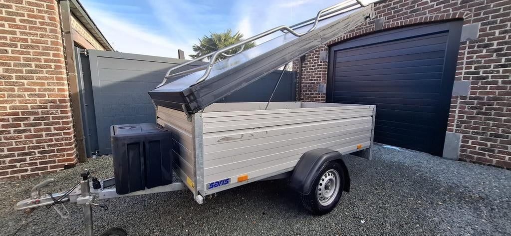 Bagagewagen remorque saris, Ophalen