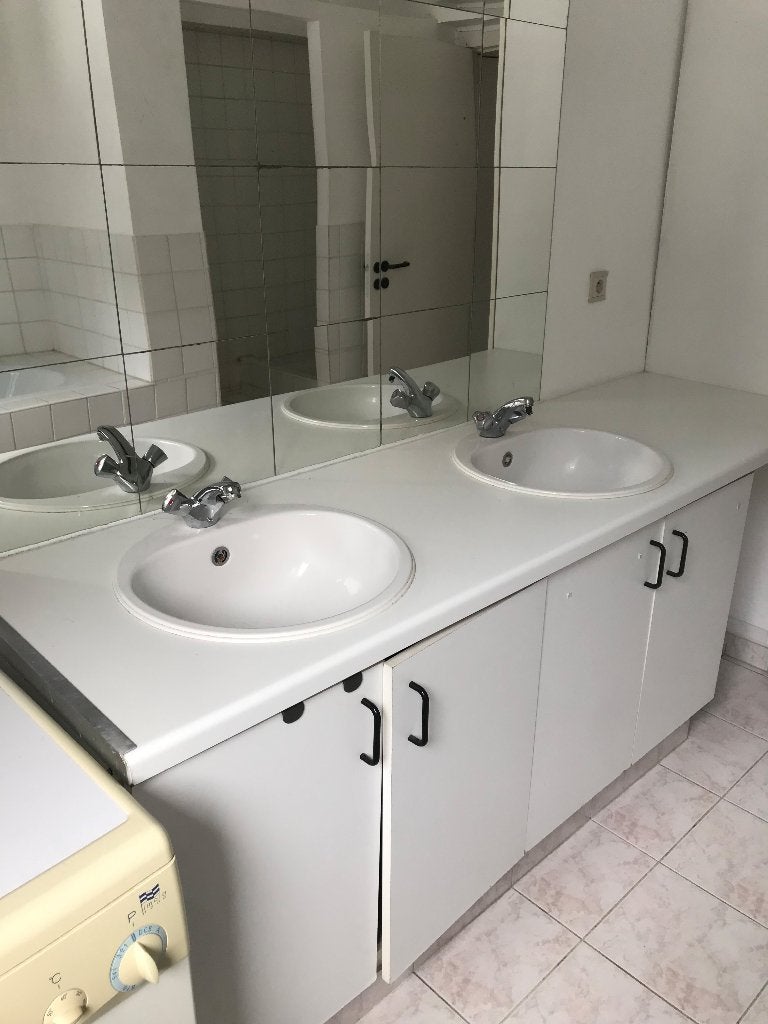 A DONNER eviers salle de bain, Enlèvement, Utilisé