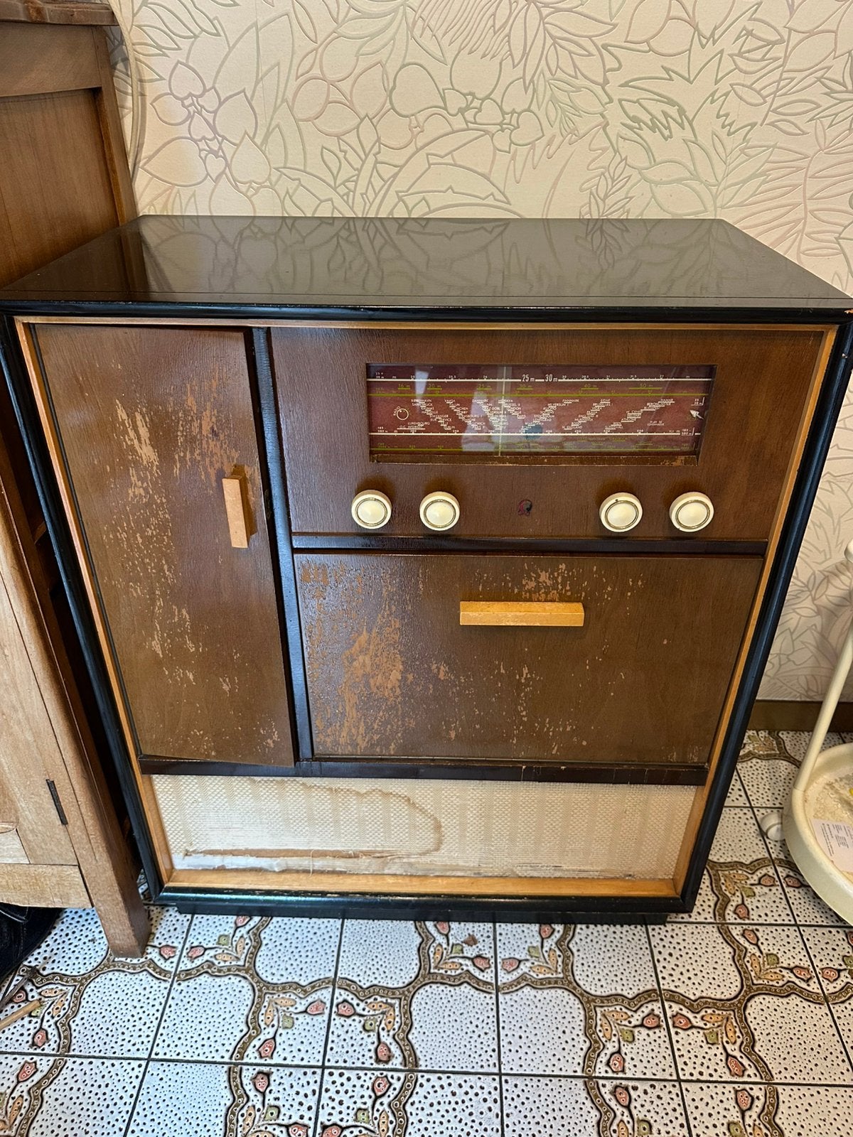 RARE meuble radio vintage, Antiquités & Art, Enlèvement