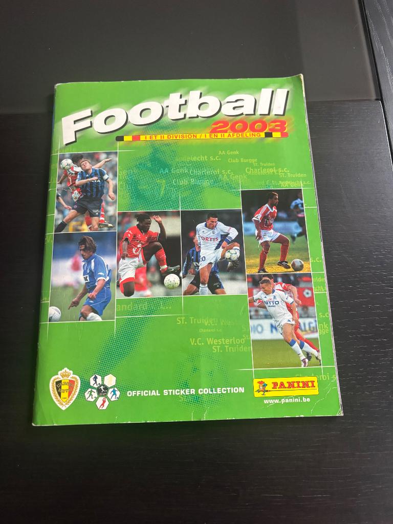 Album panini Football 2003 -complet, Collections, Enlèvement ou Envoi, Utilisé, Affiche, Image ou Autocollant