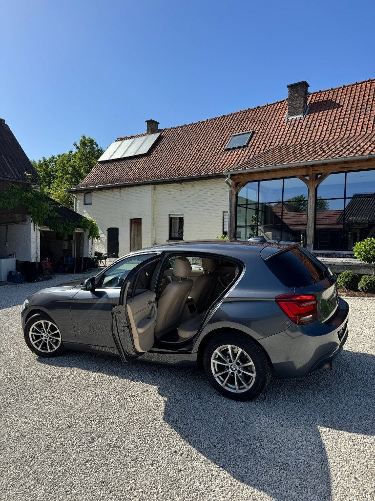 BMW série 1, Cuir, Argent ou Gris, Achat, Beige