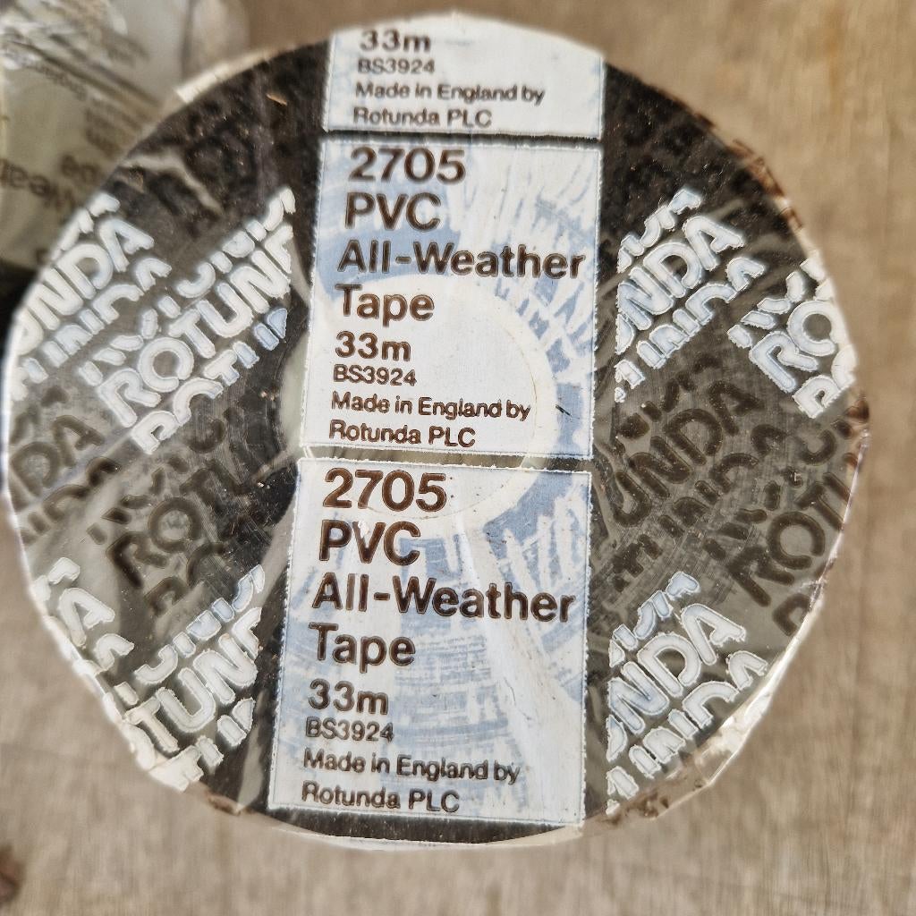 pvc all weather tape - 3.3 cm - 33 m - nieuw -10 stuks, Ophalen of Verzenden
