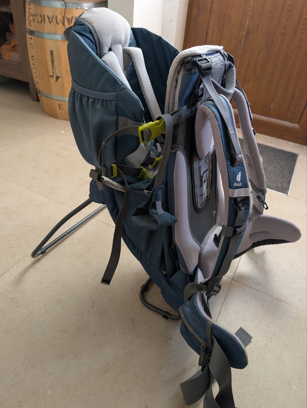 Porte bébé randonnée, Enlèvement