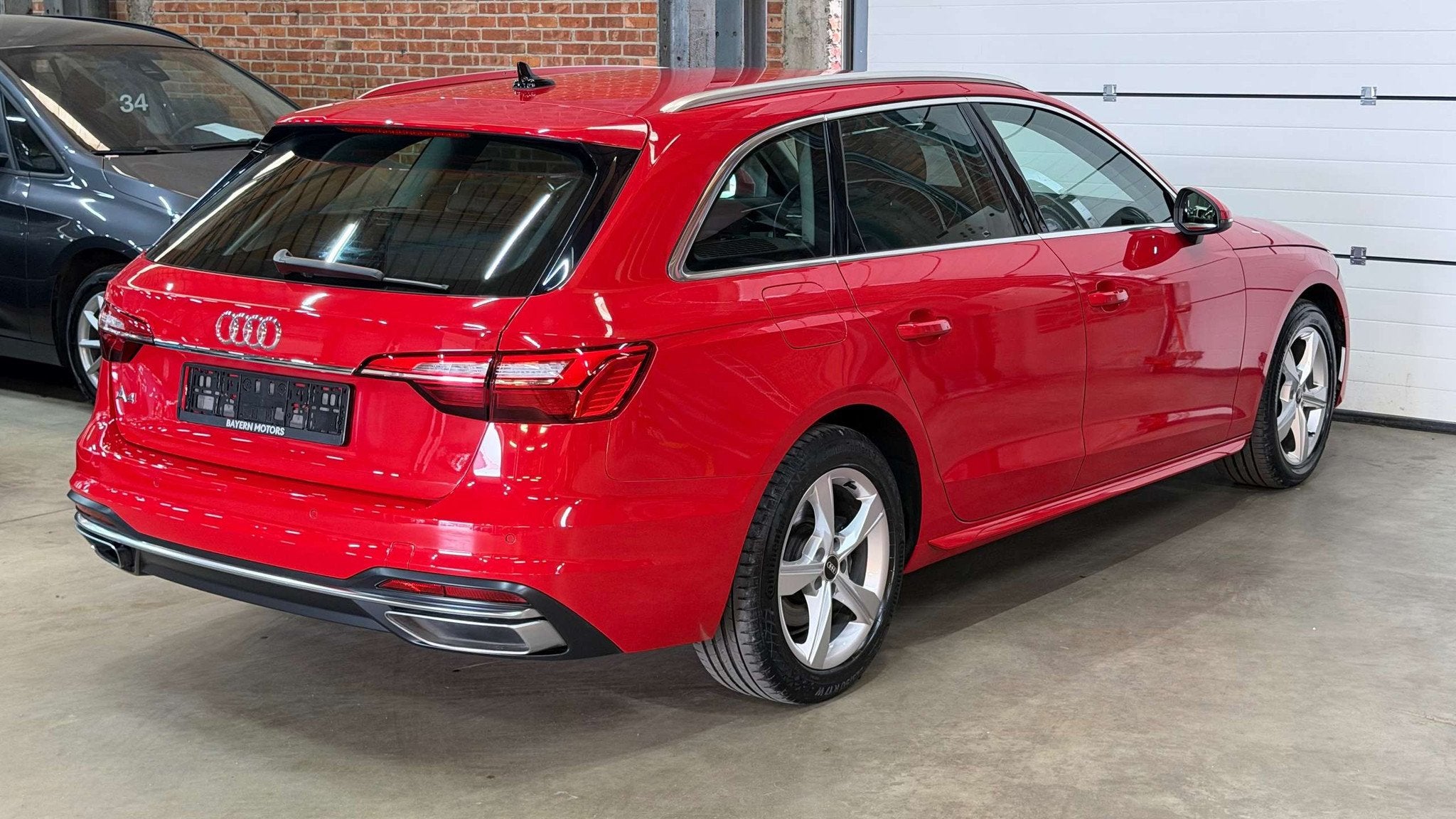 Audi A4 Avant 35 TDi Garantie Automaat EURO 6d Trekhaak Na, Auto's, Automaat, Stof, Gebruikt, 4 cilinders