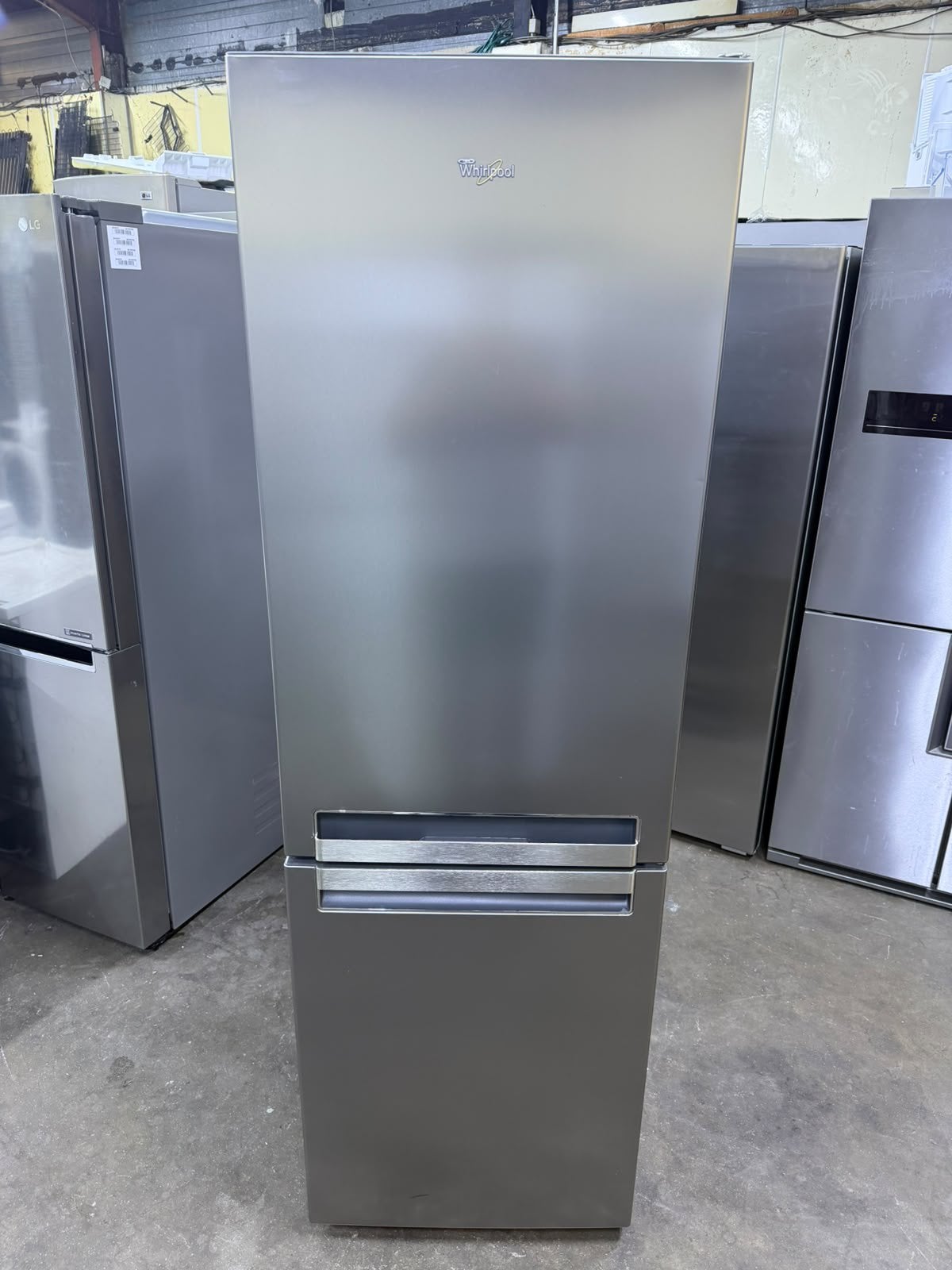 Combi Koelkast Whirlpool A++ met GARANTIE, Elektronische apparatuur, Ophalen, Zo goed als nieuw