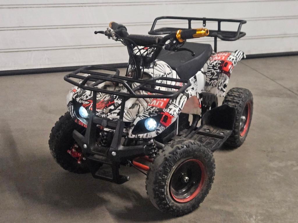 ELEKTRISCHE QUAD VOOR KINDEREN.., Fietsen en Brommers, Minibikes, Midibikes en Pitbikes, Ophalen of Verzenden, Gebruikt