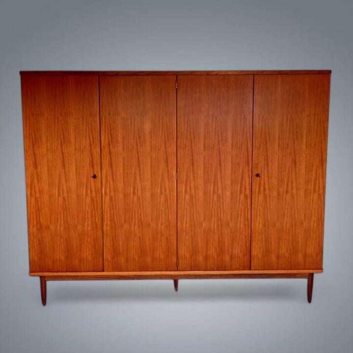 Garde-robe Vintage Highboard Oswald Vermaercke V-form 1960's, Enlèvement, Teck