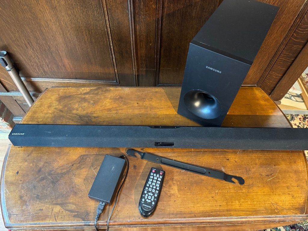 BARRE DE SON SAMSUNG, Enlèvement, Avec subwoofer externe, Comme neuf