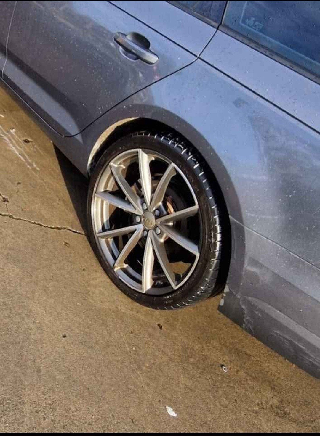 Jantes Audi, Enlèvement