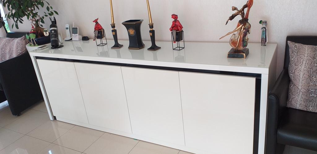 Living met dressoir eettafel kast, en meer, Huis en Inrichting, Tafels | Eettafels, Ophalen, Zo goed als nieuw