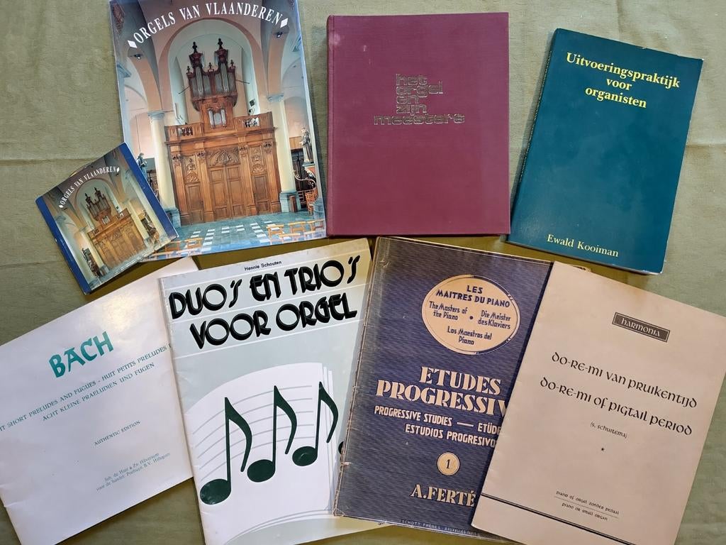 Livres sur l'orgue + partitions pour orgue, piano, harmonium, Enlèvement ou Envoi, Utilisé