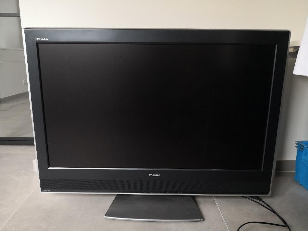TV Toshiba, Audio, Tv en Foto, Televisies, Ophalen, LCD, 100 cm of meer, Gebruikt