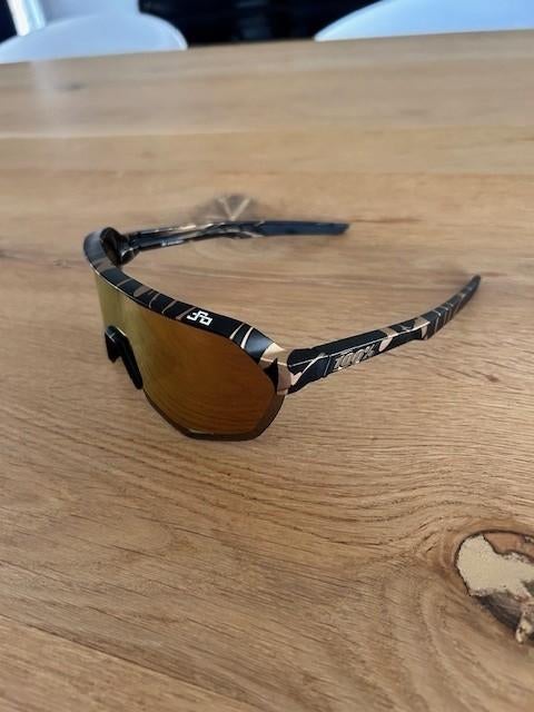 Sport zonnebril 100% S2, Autres marques, Comme neuf, Enlèvement, Lunettes de soleil