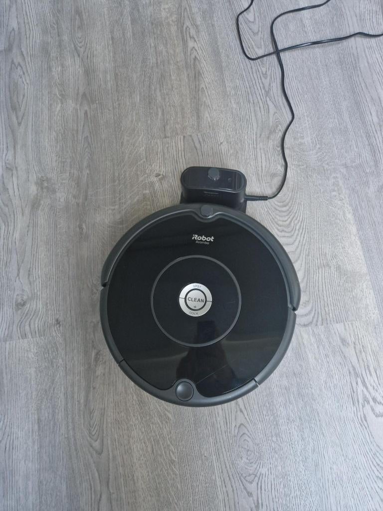 I robot stofzuiger, Enlèvement, Comme neuf, Réservoir, Aspirateur
