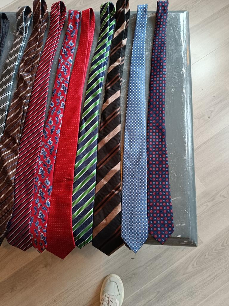 Lot de 10 cravattes, Enlèvement, Comme neuf