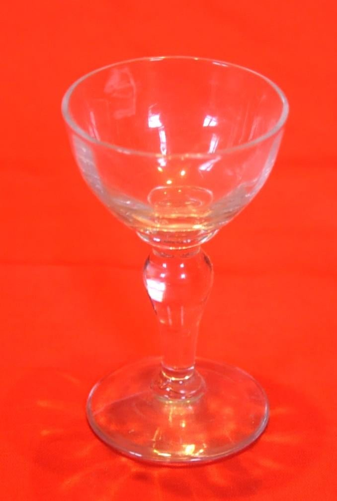 verre a liqueur pied guioché (9), Enlèvement ou Envoi