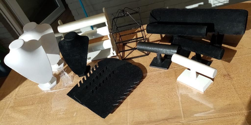 Presentatiemateriaal display voor juwelen, Ophalen, Overige materialen, Gebruikt, Overige voorstellingen