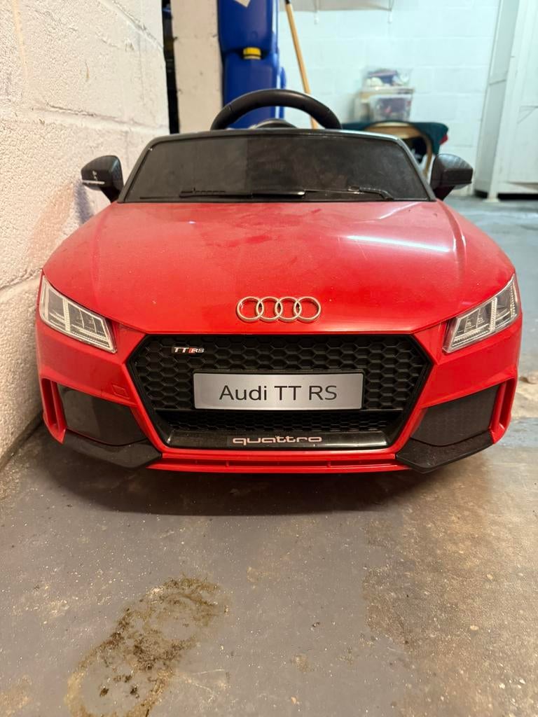 Audi TT RS rood, Kinderen en Baby's, Ophalen, Zo goed als nieuw
