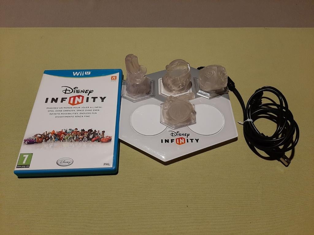 Jeu Wii U Disney infinity + portail + 4 figurines, Enlèvement ou Envoi, Comme neuf