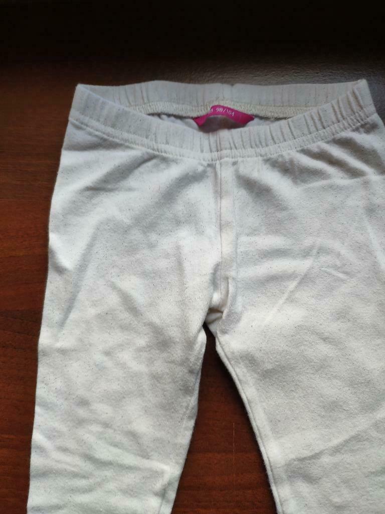 Lichte Legging maat 98 104 NIEUW wit zilveren glitter, Enlèvement ou Envoi, Comme neuf, Fille, Pantalon