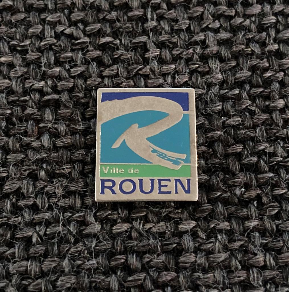 PIN - VILLE DE ROUEN - NORMANDIE - FRANCE - FRANKRIJK, Verzamelen, Verzenden, Gebruikt, Stad of Land, Speldje of Pin
