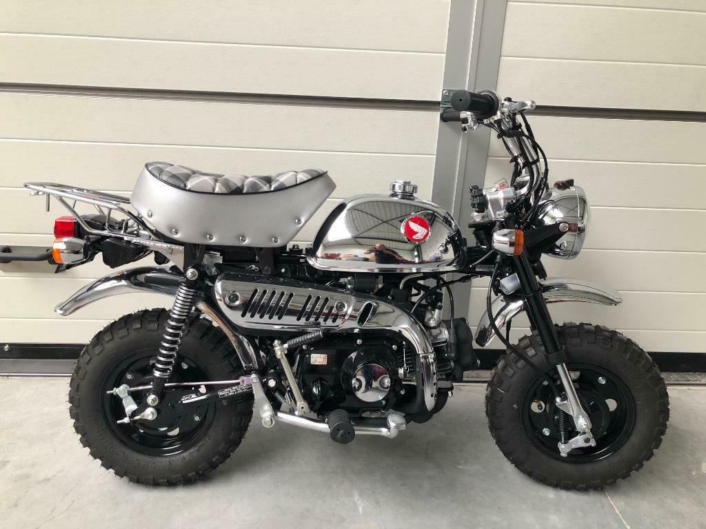 Honda Monkey 50Th Anniversary Final Edition, Fietsen en Brommers, Ophalen, Overige modellen, Nieuw, 49 cc