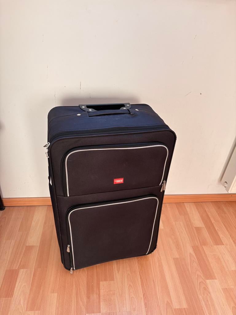Gratis grote reiskoffer (handvat afgebroken), Enlèvement, Comme neuf