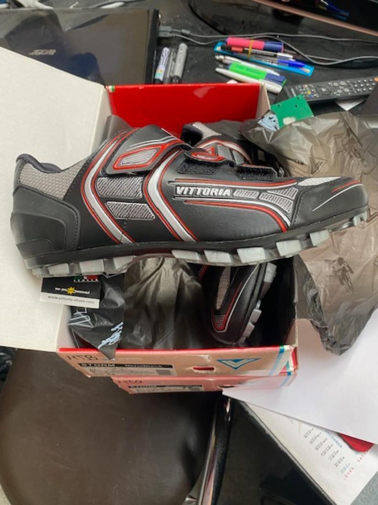 Nieuwe  MTB Schoenen SPD  eindereeks OP= OP, Fietsen en Brommers, Fietsaccessoires | Fietskleding, Ophalen of Verzenden, Nieuw