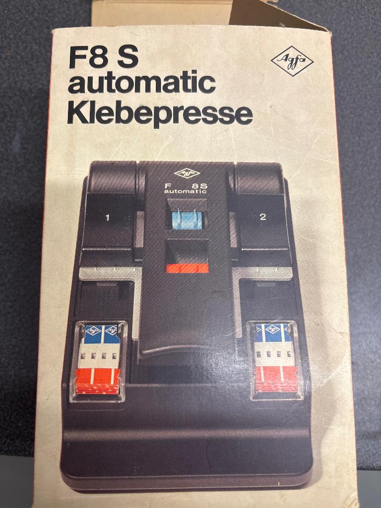 Colleuse AGFA super 8, Enlèvement, Accessoire