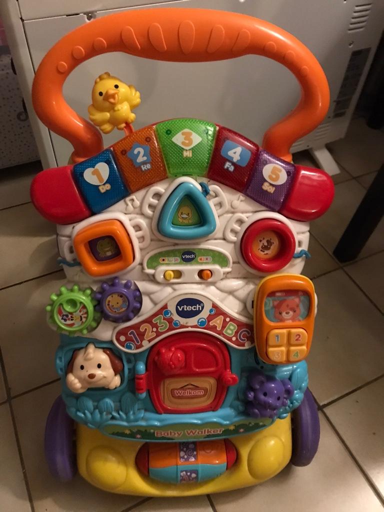 Vtech trotteur/ pousseur premier âge NL, Enfants & Bébés, Jouets | Vtech, Enlèvement, Comme neuf